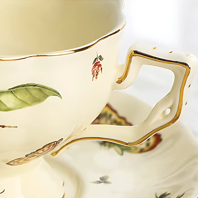 PorcelaElegance Essency® – Conjunto Premium de Chá e Café com Bule